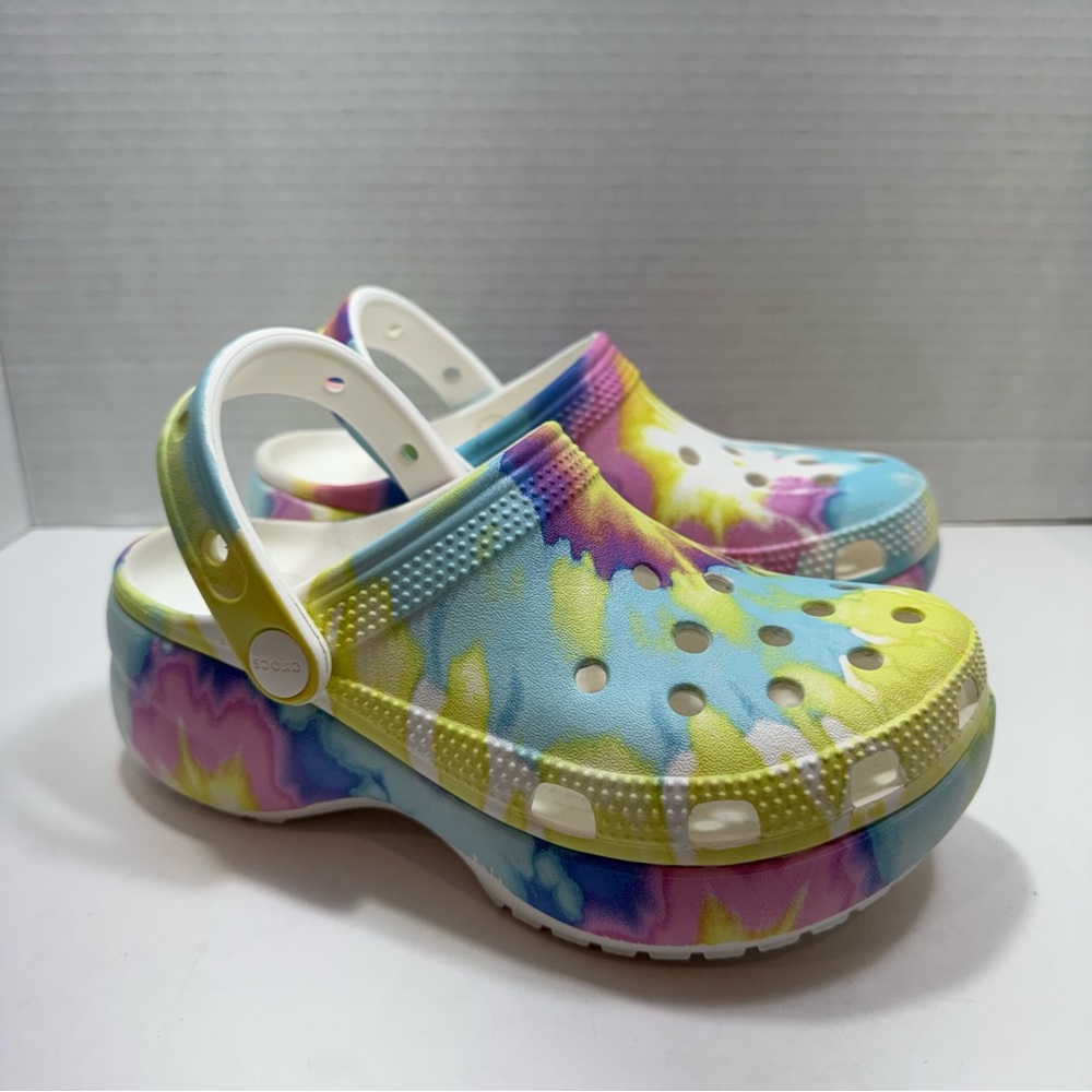 Crocs Women Classic Platform Clog Sandals Tie-dye Splash Spring, US Size (W) 4